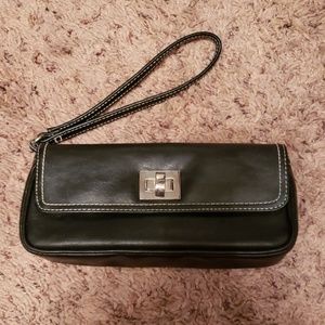 Black wristlet